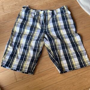 Jones New York Women's Short Size 6 Blue Yellow Multicolor Plaid Mid Rise